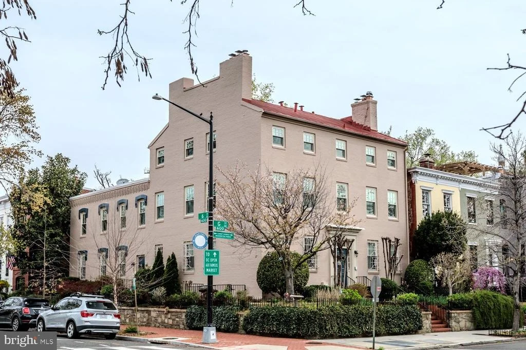 Photo of 600 G STREET SE