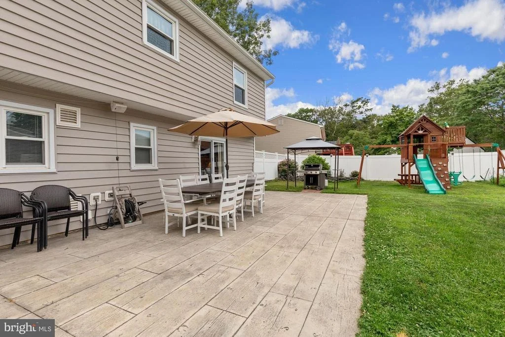 Photo of 212 WELDON ROAD