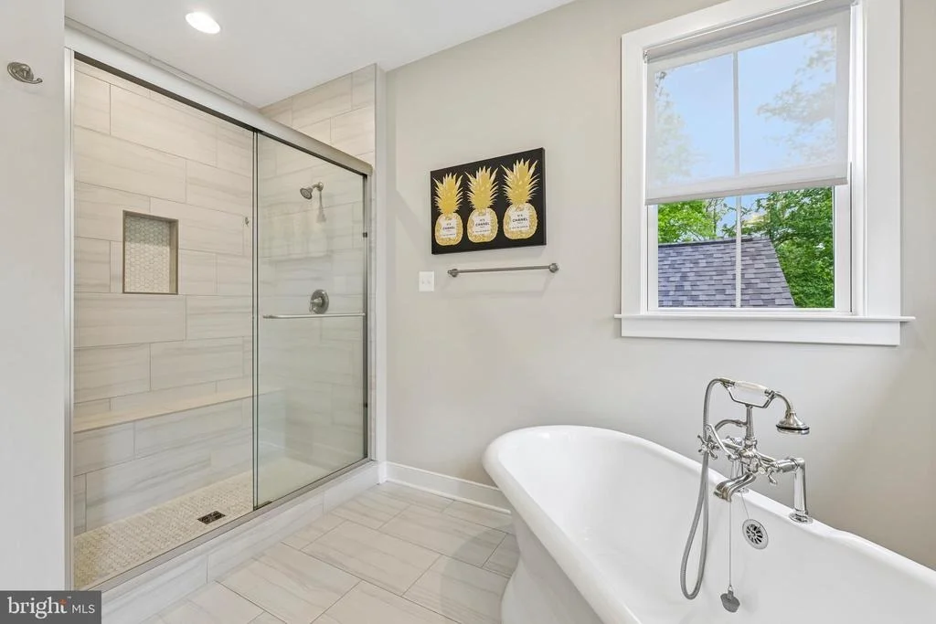 Photo of 1310 HOOK ROAD