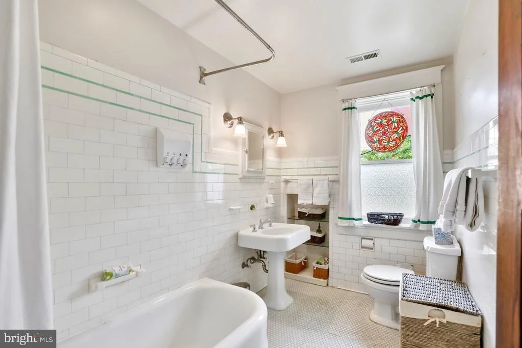 Photo of 521 ELM STREET