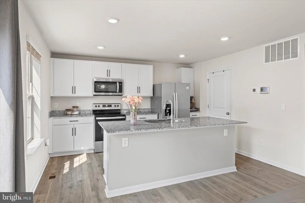 Photo of 35699 PINE NEEDLE LANE