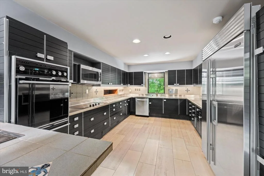 Photo of 7575 POTOMAC FALL ROAD