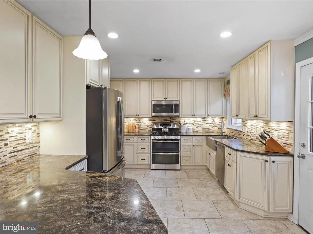 Photo of 7005 GALGATE DRIVE