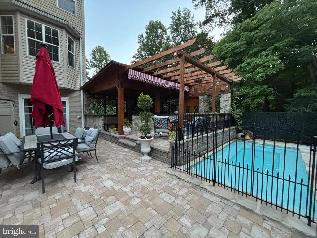 Photo of 10008 THOMAS BROOKE PLACE