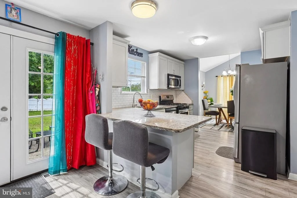 Photo of 1120 LAMBERT DRIVE