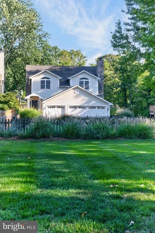 Photo of 971 PHILLIPS DRIVE