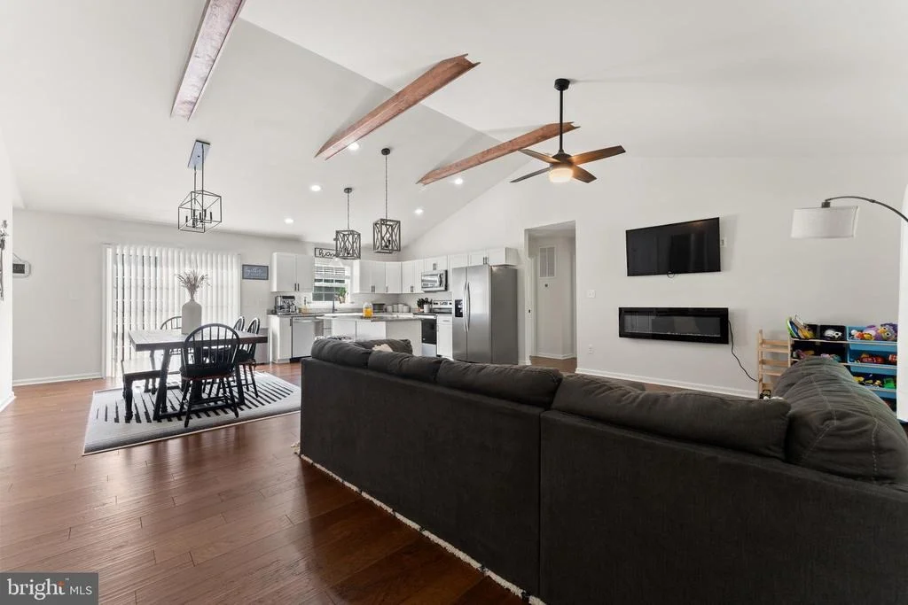 Photo of 3731 BREAKNOCK ROAD