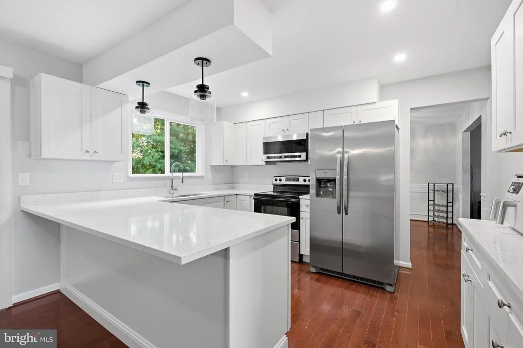Photo of 214 NORTHDOWN DRIVE