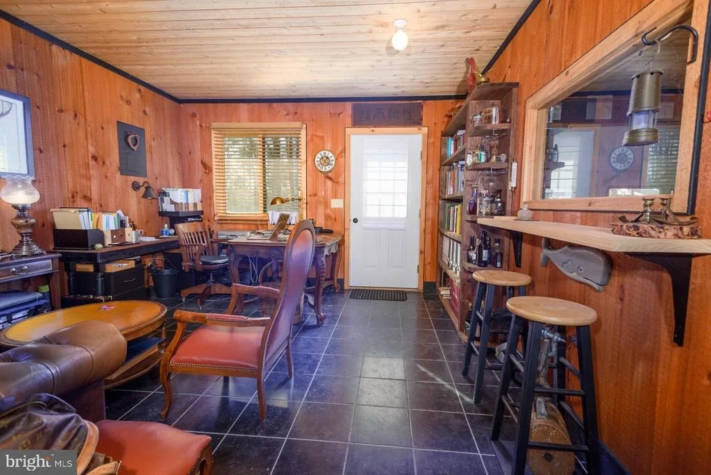 Photo of 1308 TOWN POINT ROAD