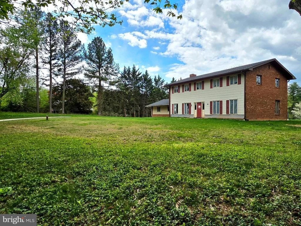 Photo of 21010 DELTA DRIVE