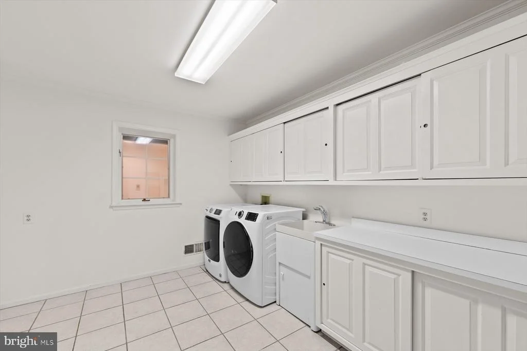 Photo of 20340 SILVER LAKE DRIVE