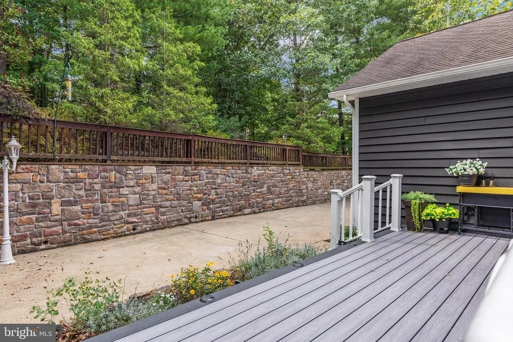 Photo of 111 WATERSIDE LANE
