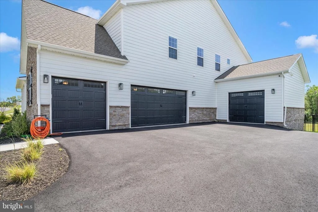Photo of 14640 SENECA FARM LANE