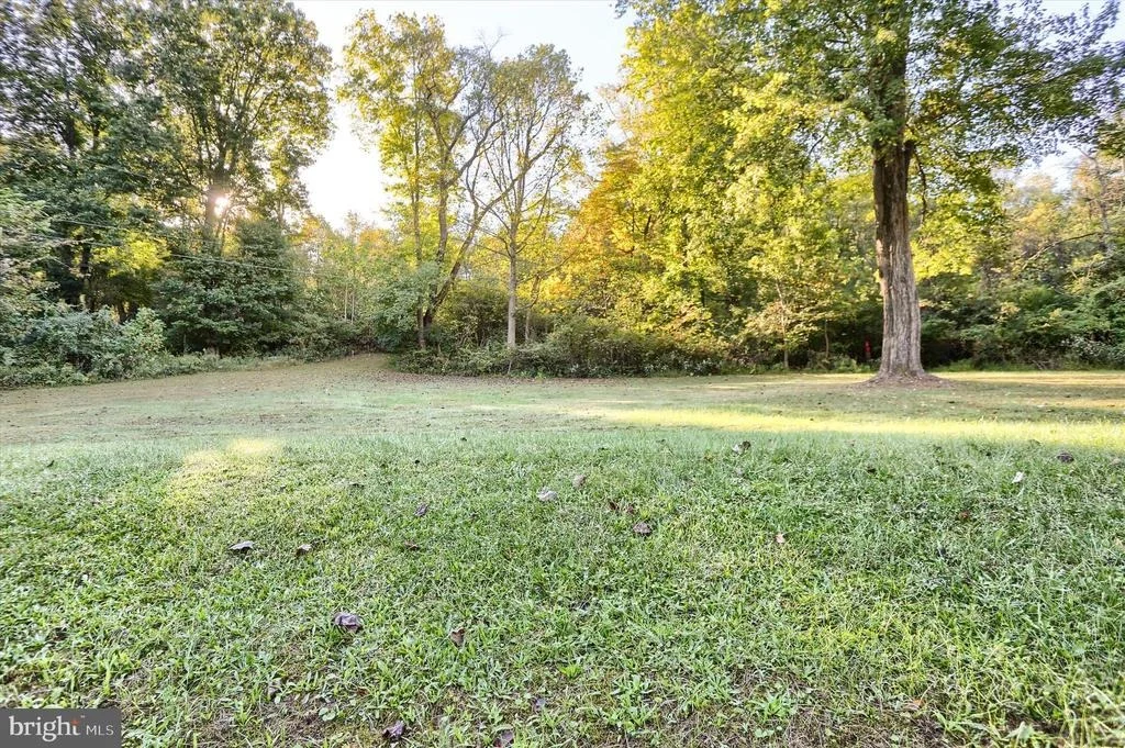 Photo of 615 SINGER LANE