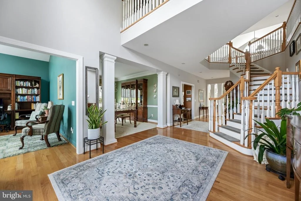 Photo of 123 WEST SIDE DRIVE