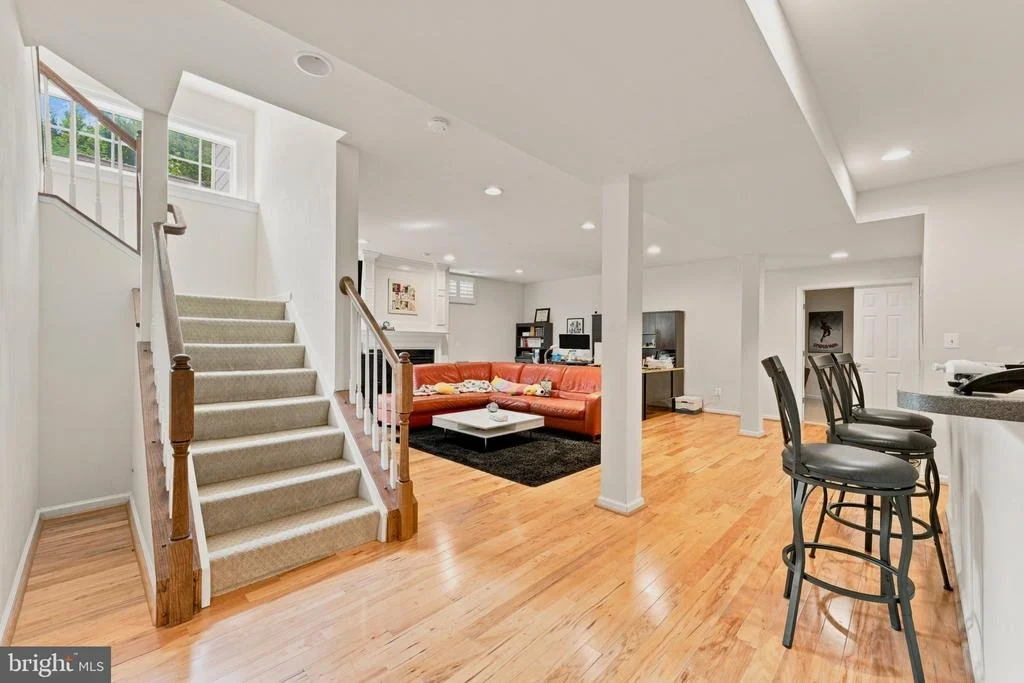 Photo of 44121 RIVERPOINT DRIVE