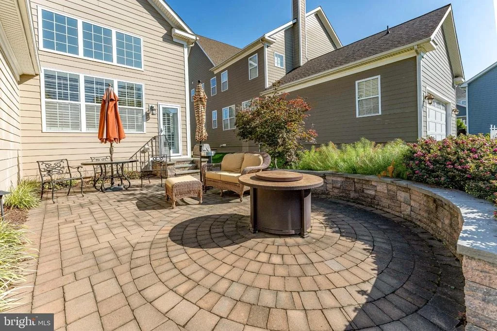 Photo of 305 QUIGLEY DRIVE