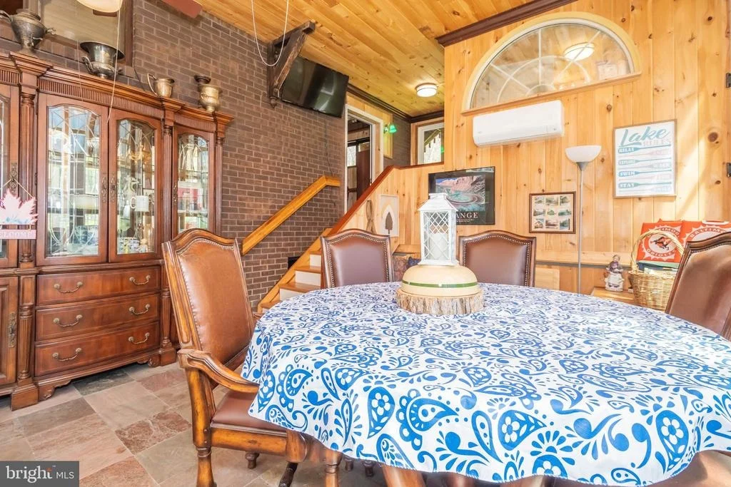 Photo of 827 PENN POINT ROAD