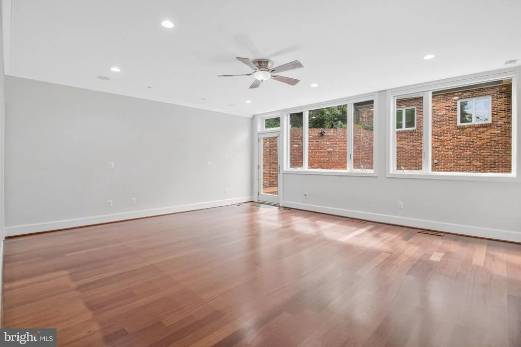 Photo of 1753 ARMY NAVY DRIVE