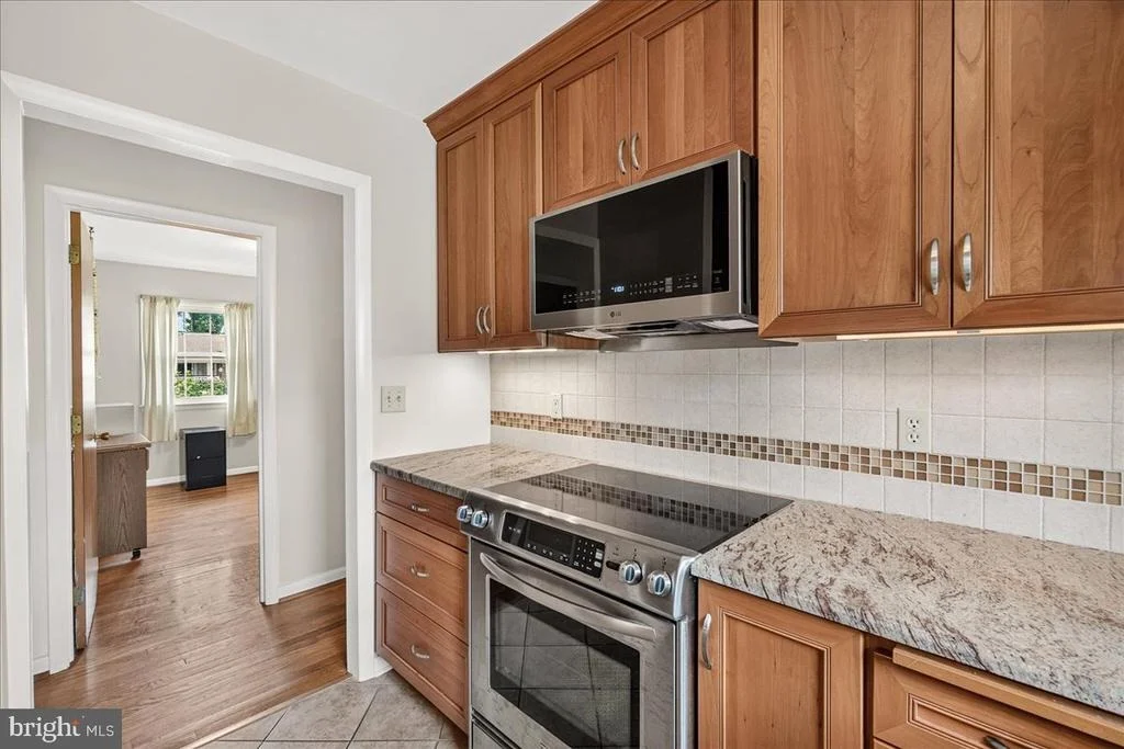 Photo of 7910 EDGEWOOD FARM ROAD