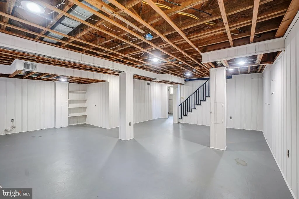 Photo of 10024 CEDAR LANE