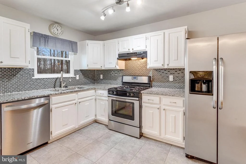 Photo of 5483 RECTOR DRIVE