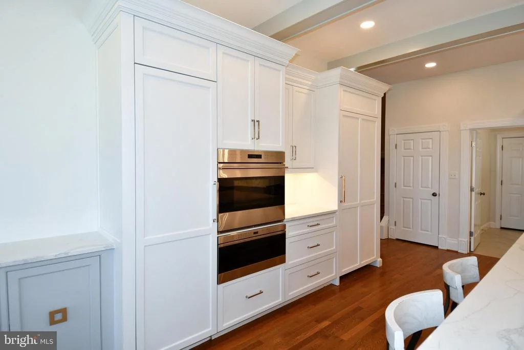 Photo of 7808 SOUTHDOWN ROAD