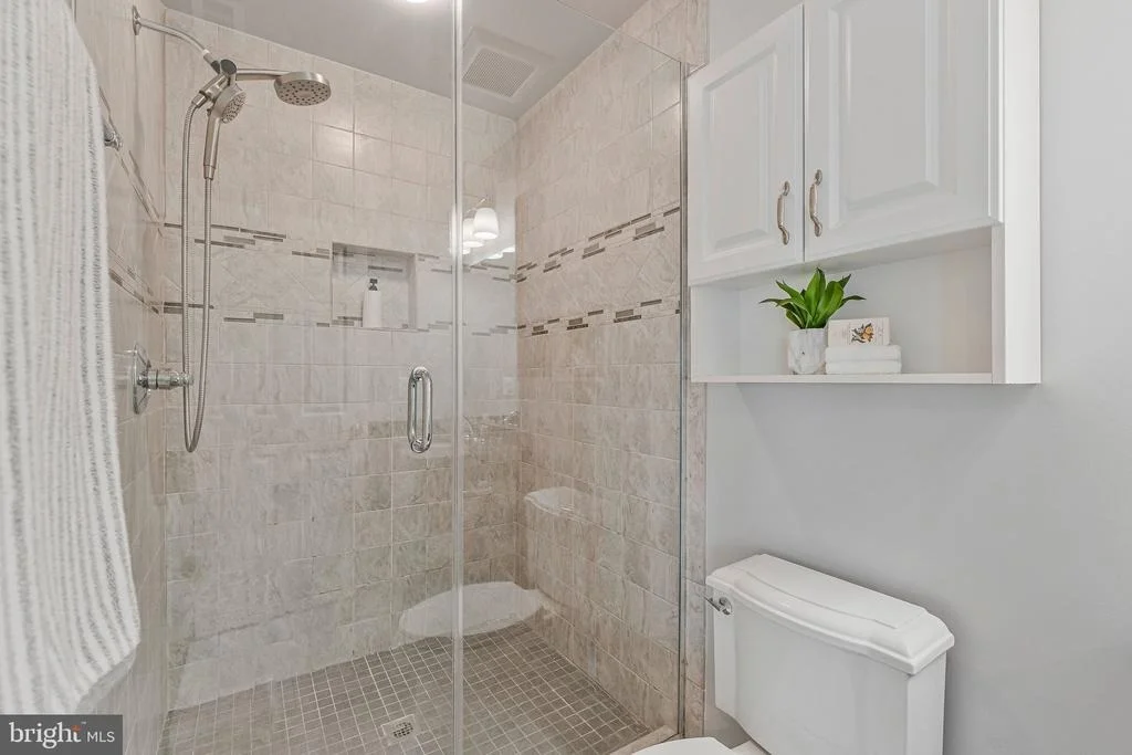 Photo of 8611 BROOK ROAD