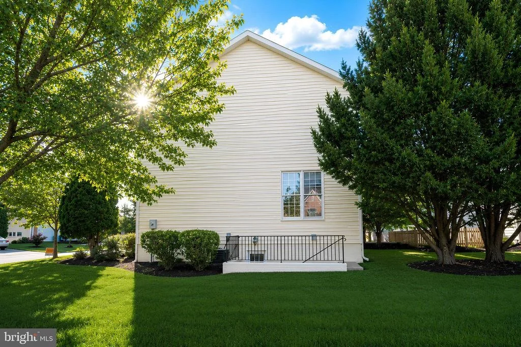 Photo of 42848 SIDNEY PLACE