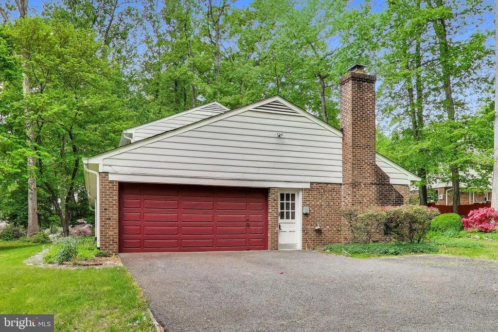 Photo of 6820 COLBURN DRIVE