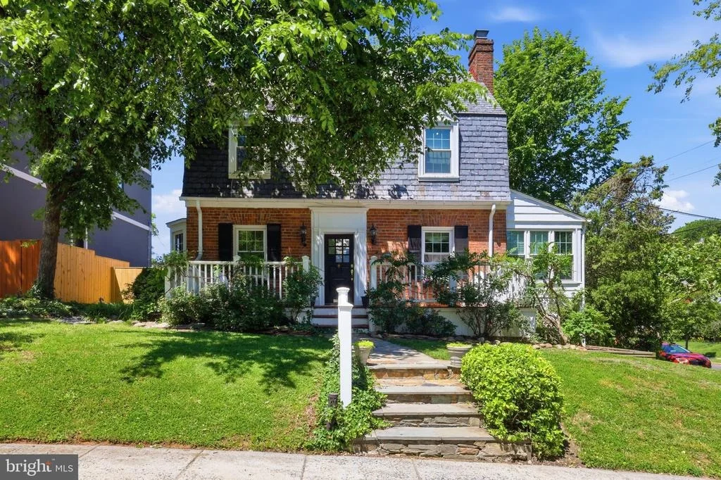 Photo of 6010 34TH PLACE NW