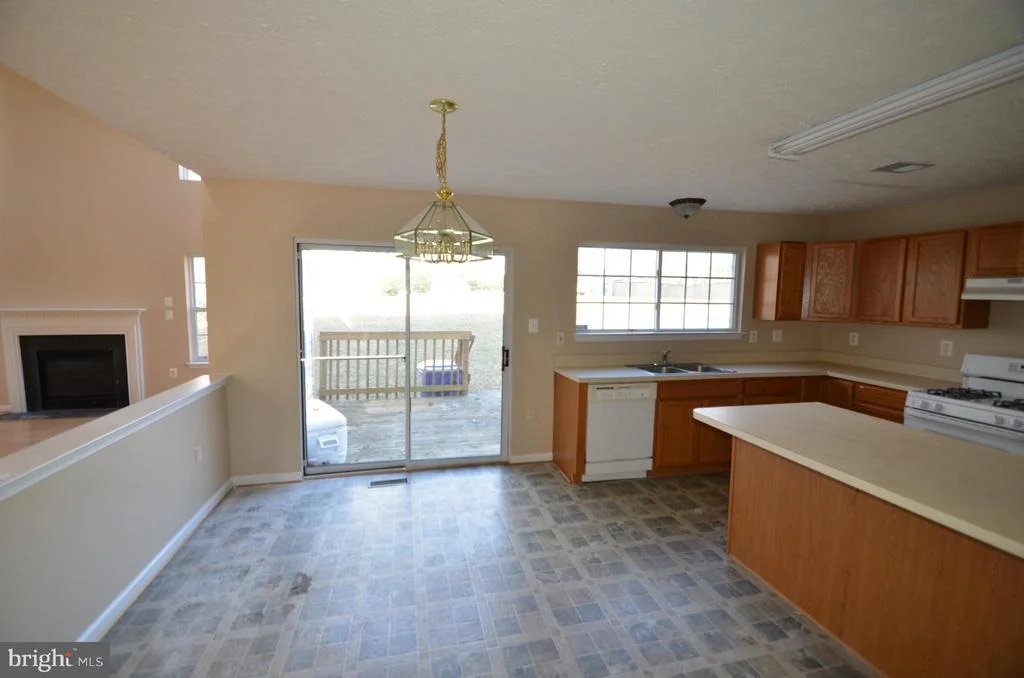 Photo of 2324 SOUTH HAMPTON DRIVE