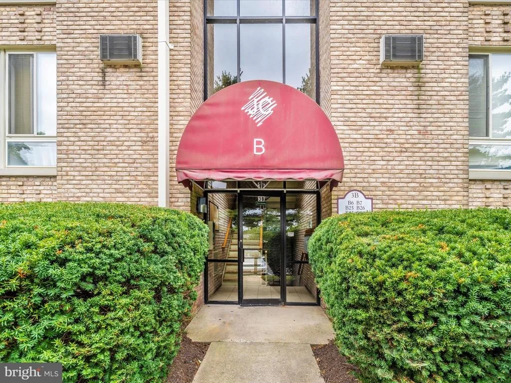 Photo of Unit B26 at 501 PROSPECT BOULEVARD