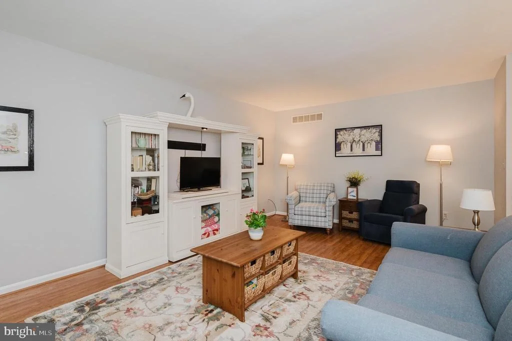 Photo of 922 DELRAY DRIVE