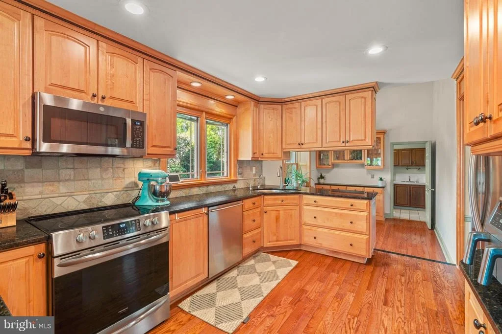 Photo of 24 POND VIEW DRIVE