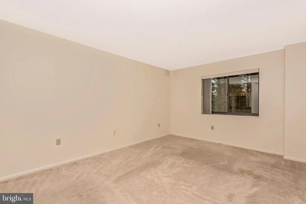 Photo of Unit 4308 at 15100 INTERLACHEN DRIVE