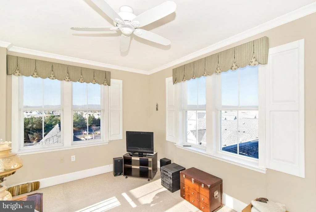 Photo of Unit 401 at 2500 WATERSIDE DRIVE