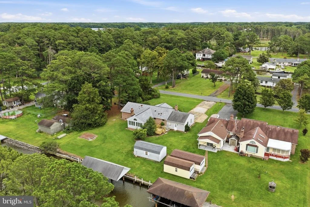 Photo of 5194 DEBRA ROAD