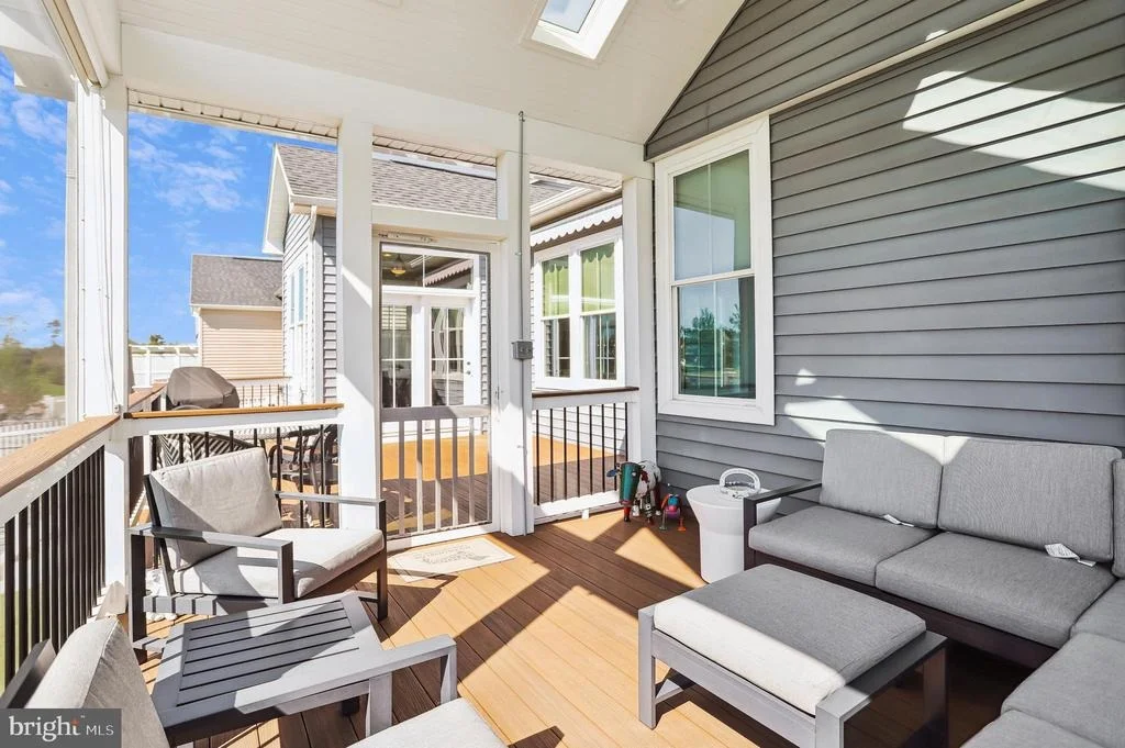 Photo of 2936 LEVEE DRIVE