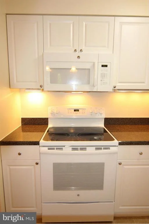 Photo of Unit 804 at 5801 REXFORD DRIVE