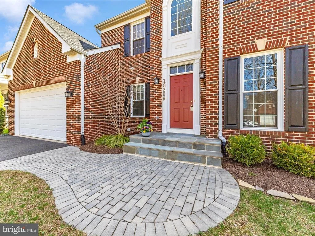 Photo of 18209 DARK STAR WAY