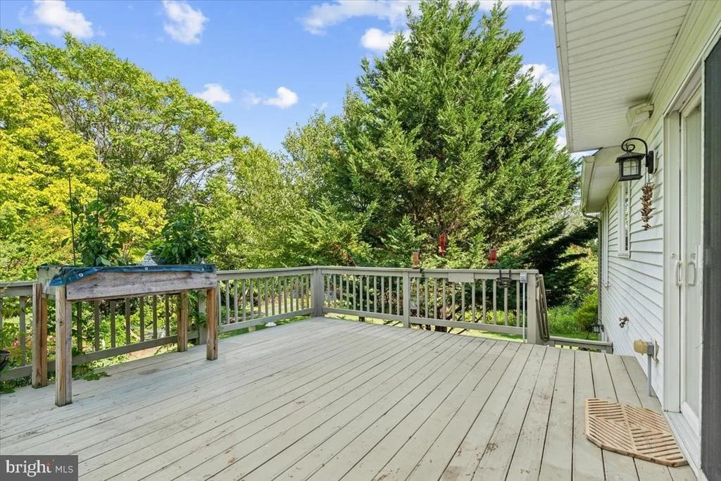 Photo of 1037 LINDFIELD DRIVE