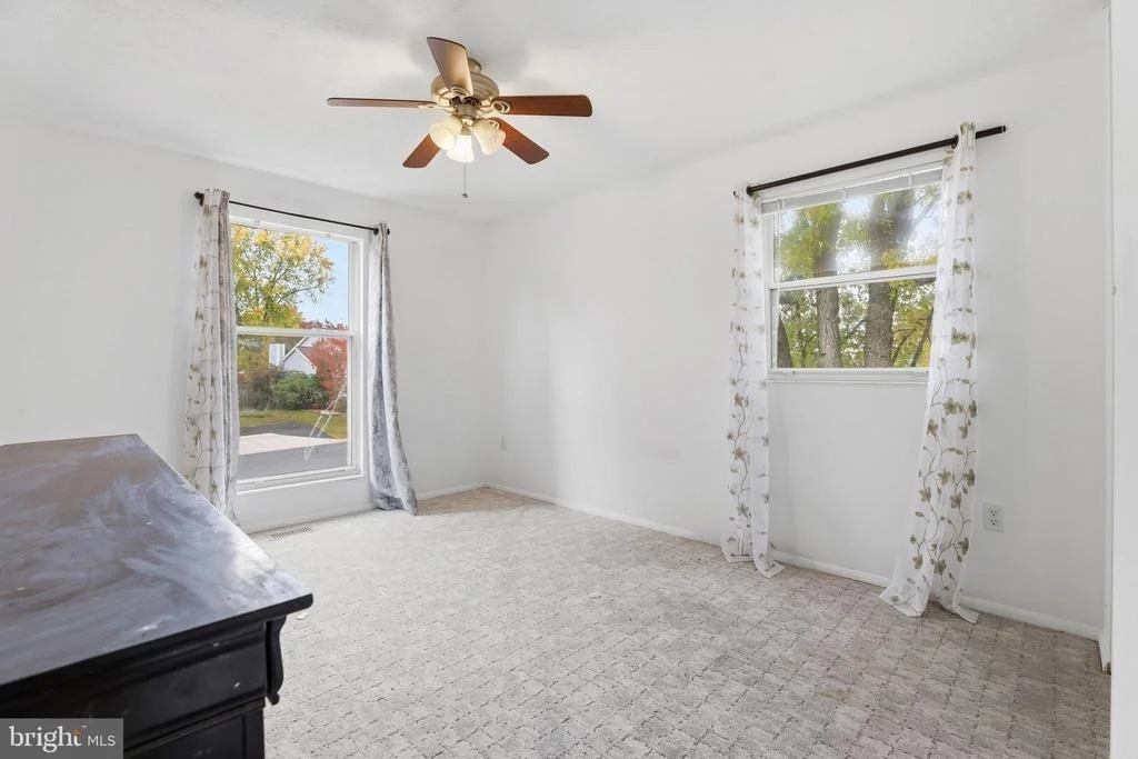 Photo of 1261 CAVENDISH DRIVE