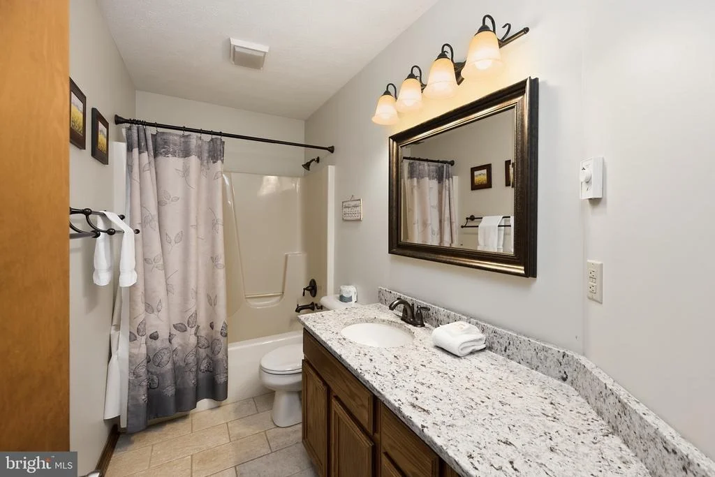 Photo of 365 PINNACLE DRIVE