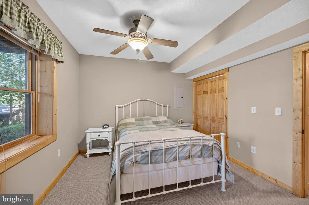 Photo of 14 VICKIE WAY