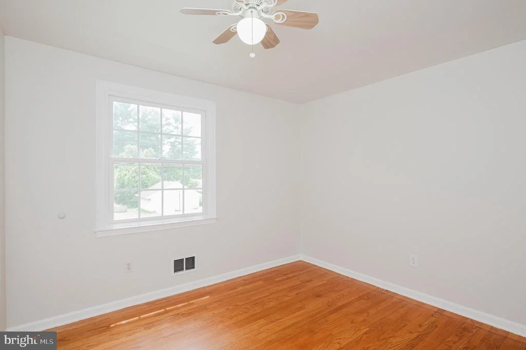 Photo of 4 OLD SPRING COURT