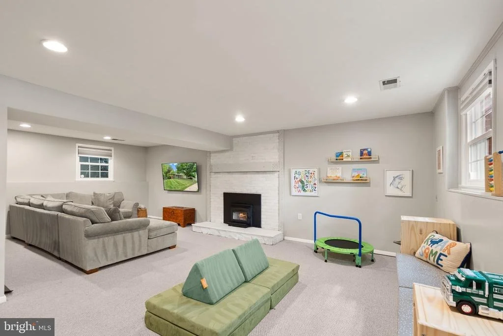 Photo of 8446 PORTER LANE