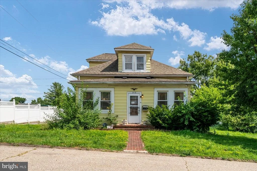 Photo of 212 CHARLES STREET