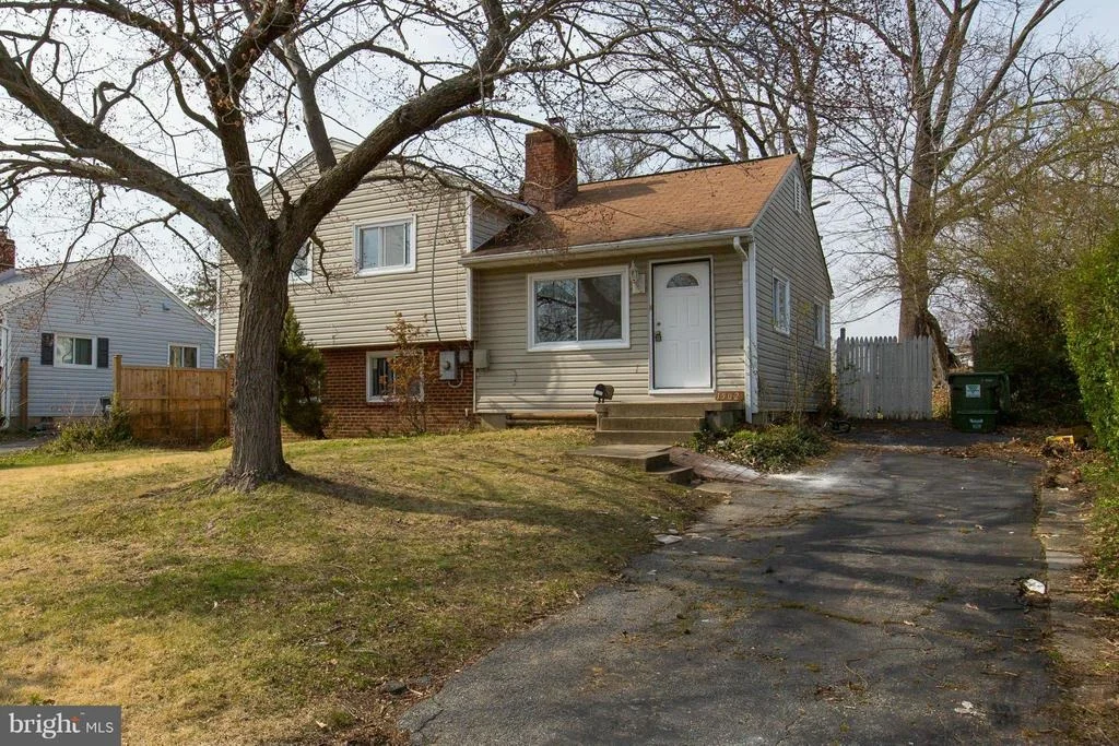 Photo of 1502 JAMES STREET