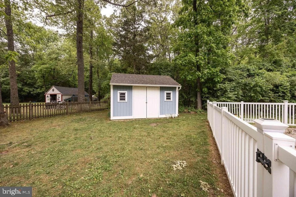 Photo of 8928 LYNCH DRIVE